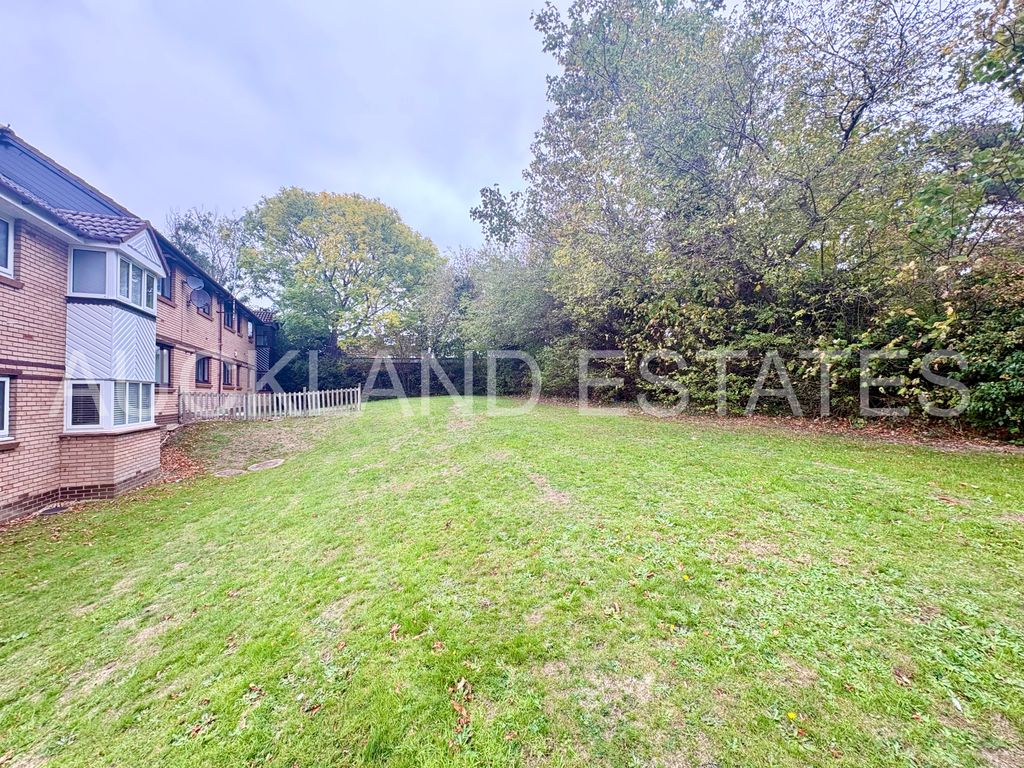 Property photo 2 of 7 Img_9650