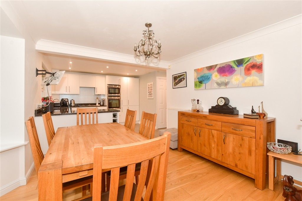 Property photo 3 of 17 Kitchen