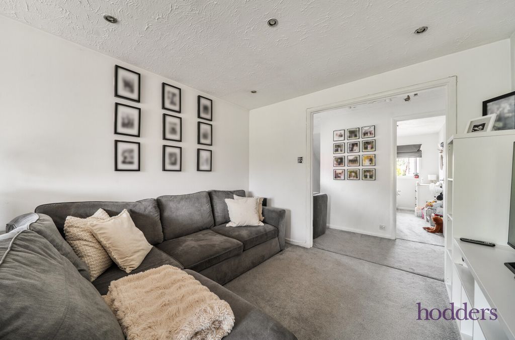 Property photo 2 of 18 A4B4034B-F94A-4dc...