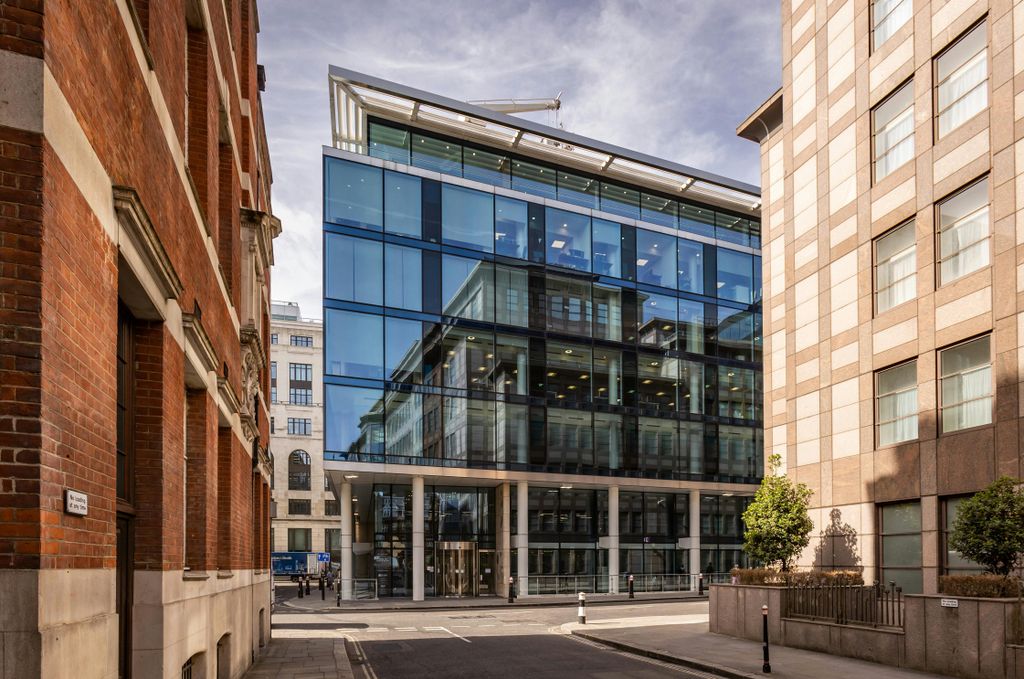 Property photo 1 of 11 1 Tudor Street 3.Jpg