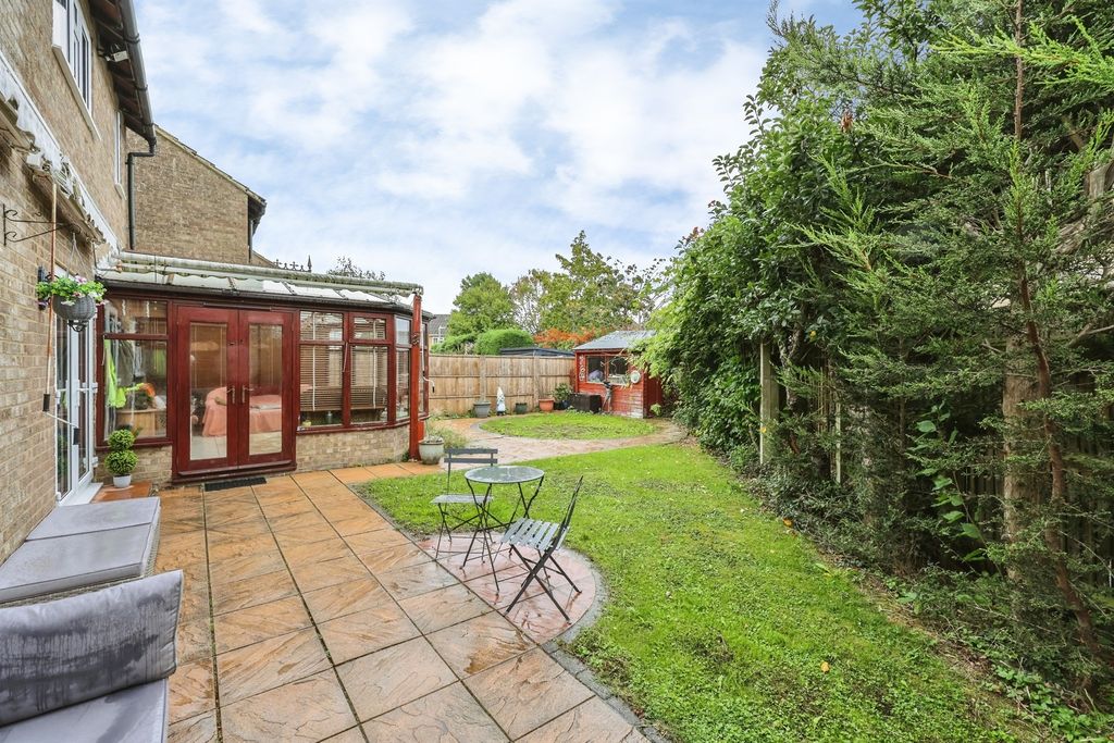 Property photo 2 of 18