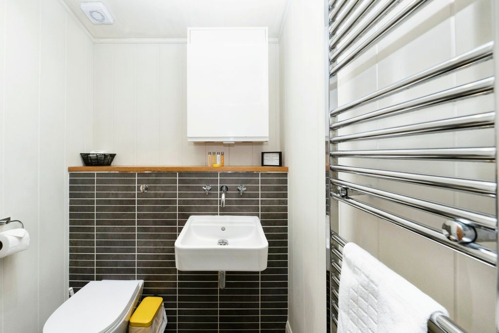 Additional image 11 of 1 bed property for saleLanreath, Looe, Cornwall PL13