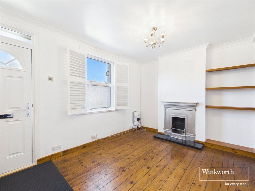 Property photo 2 of 19 Picture No. 01