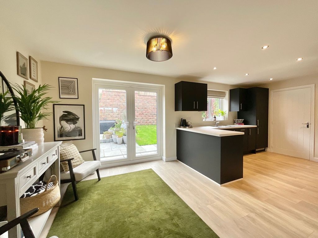 Property photo 2 of 29