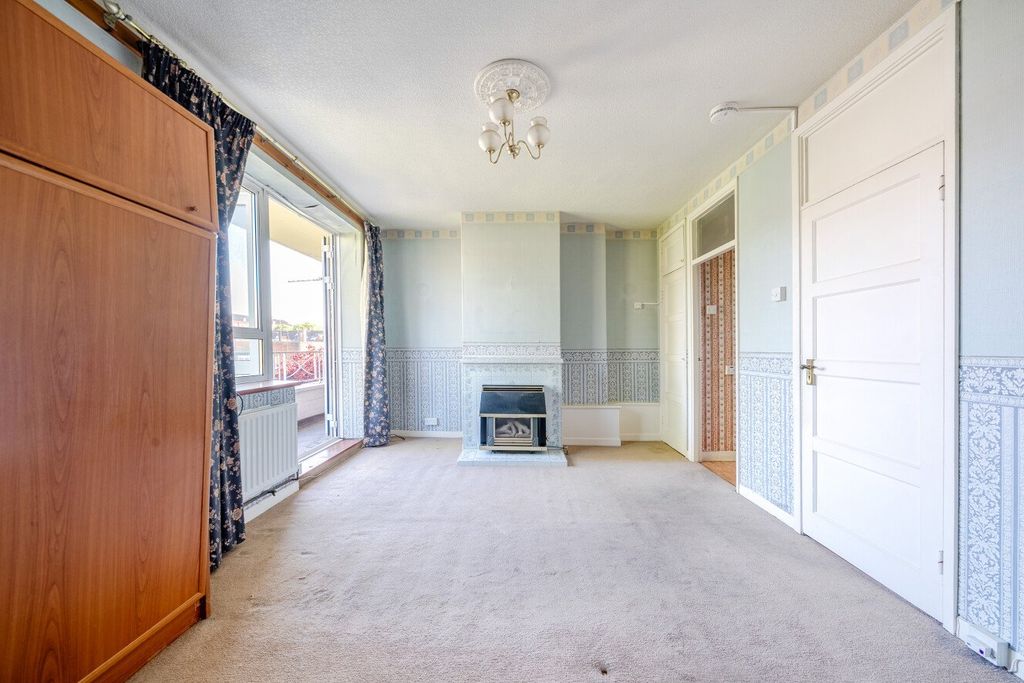 Property photo 2 of 14 Picture No. 06