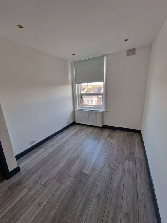 Property photo 3 of 4 Gallery