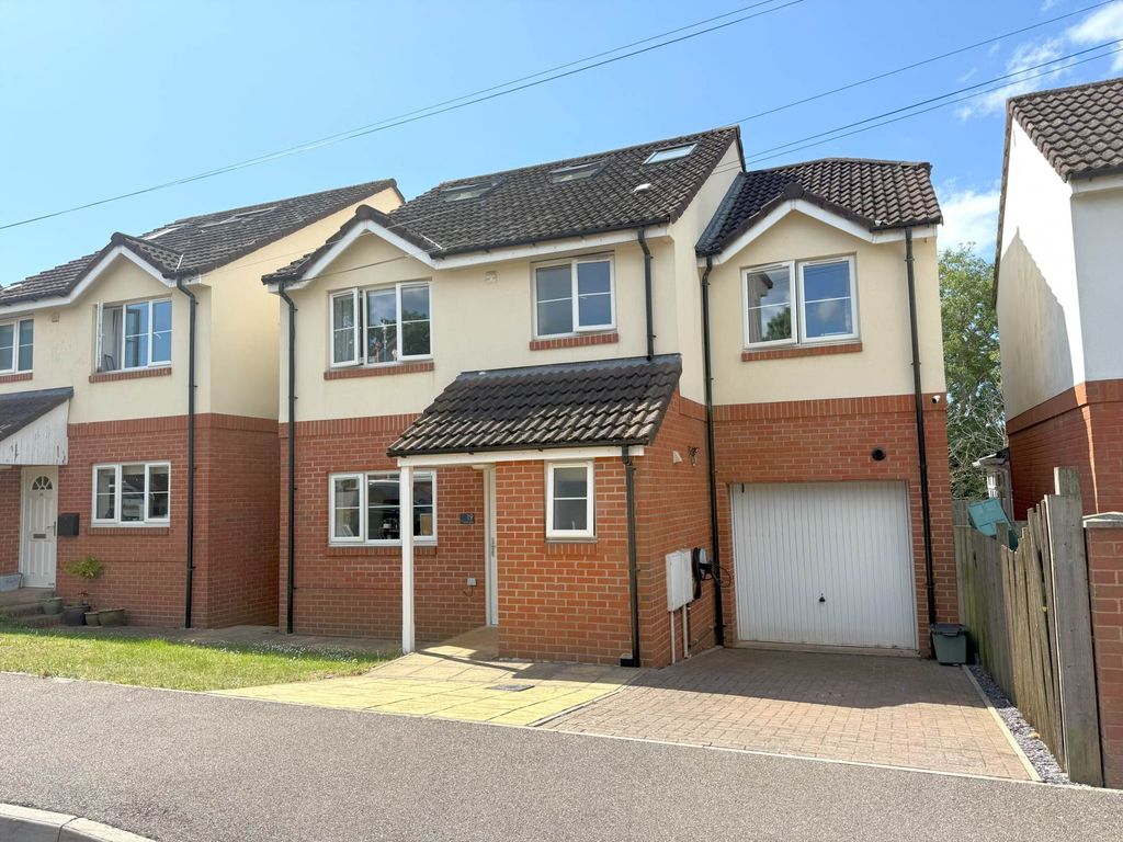 Property photo 1 of 23