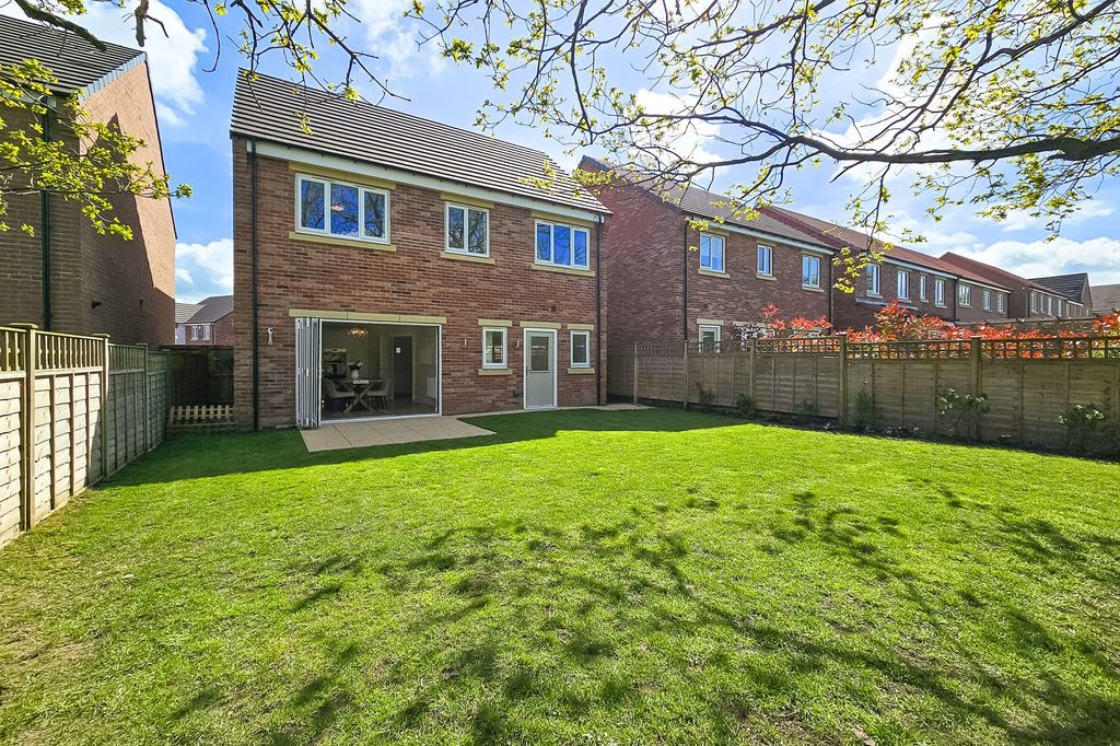 Property photo 3 of 30