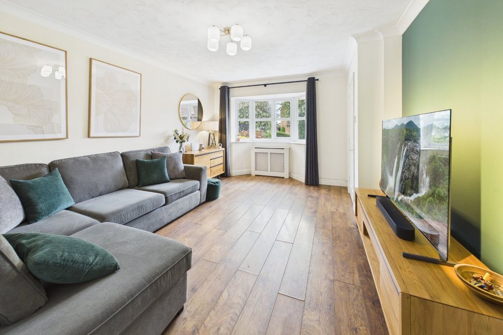 Property photo 2 of 14 Living Room