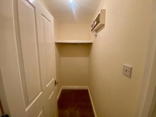 Property photo 3 of 13 Cloak Room