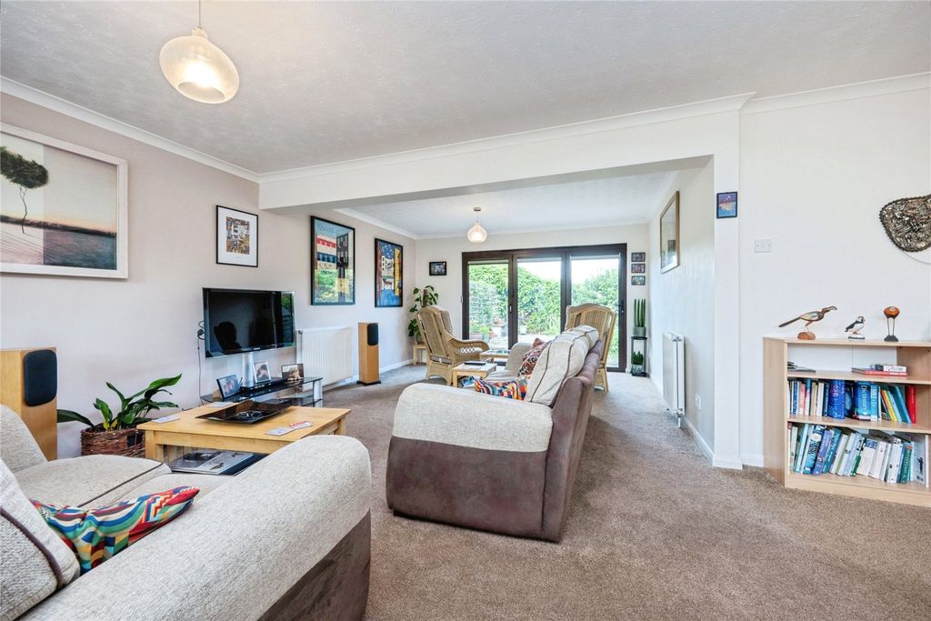 Property photo 3 of 28 Picture No. 37