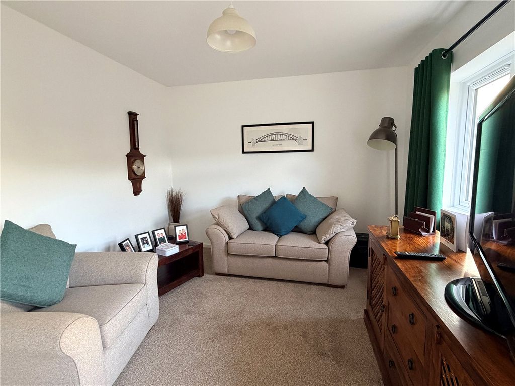 Property photo 2 of 10 Picture No. 16
