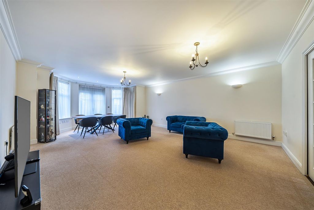 Additional image 11 of 2 bed flat for saleMarsh Road, Pinner HA5