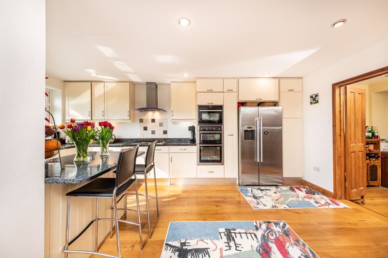 Property photo 3 of 65 Photo 56