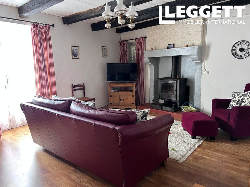 Property photo 2 of 10