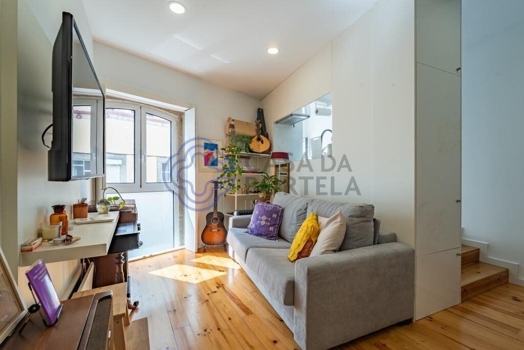 Property photo 2 of 25