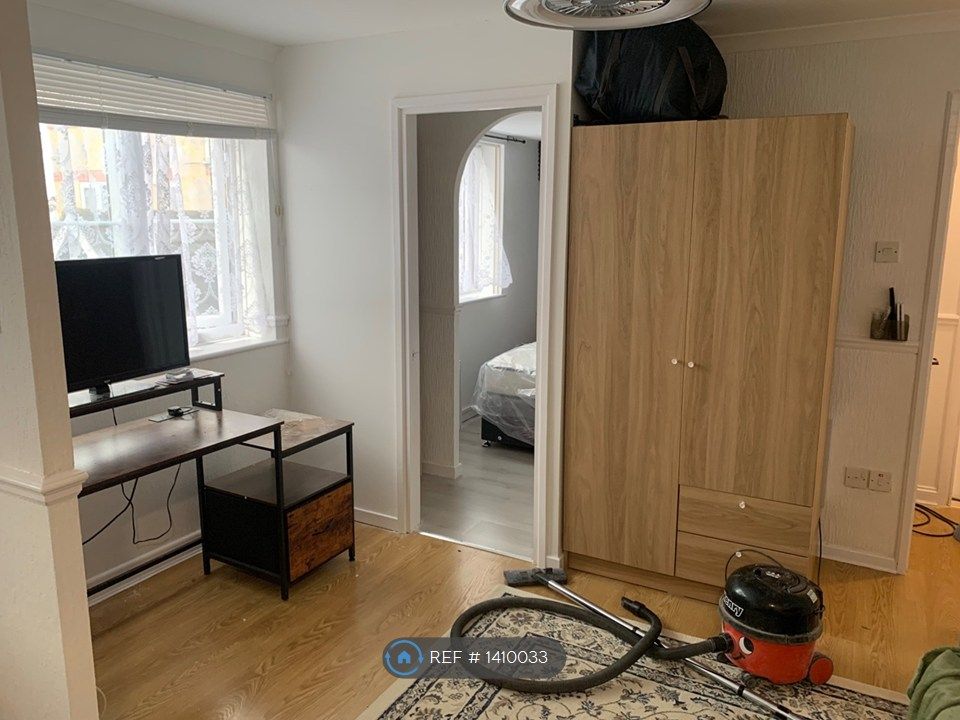 Property photo 2 of 4