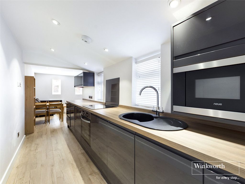 Property photo 2 of 8 Picture No. 27