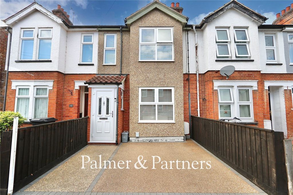 Property photo 1 of 28 Picture No. 04