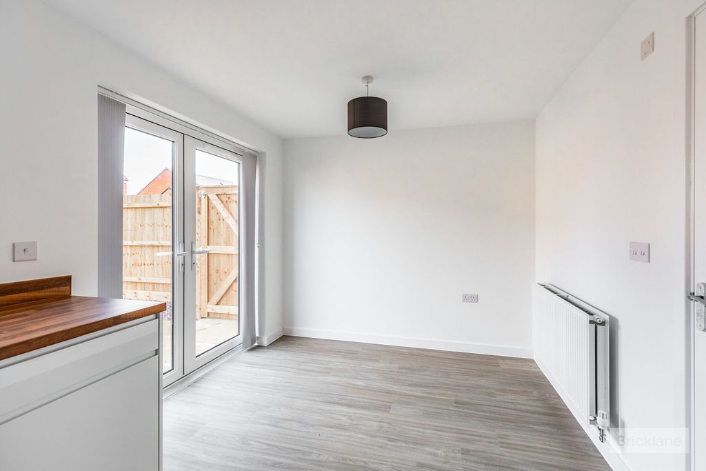 Property photo 3 of 11 Image