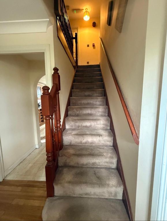 Property photo 3 of 10 Gallery