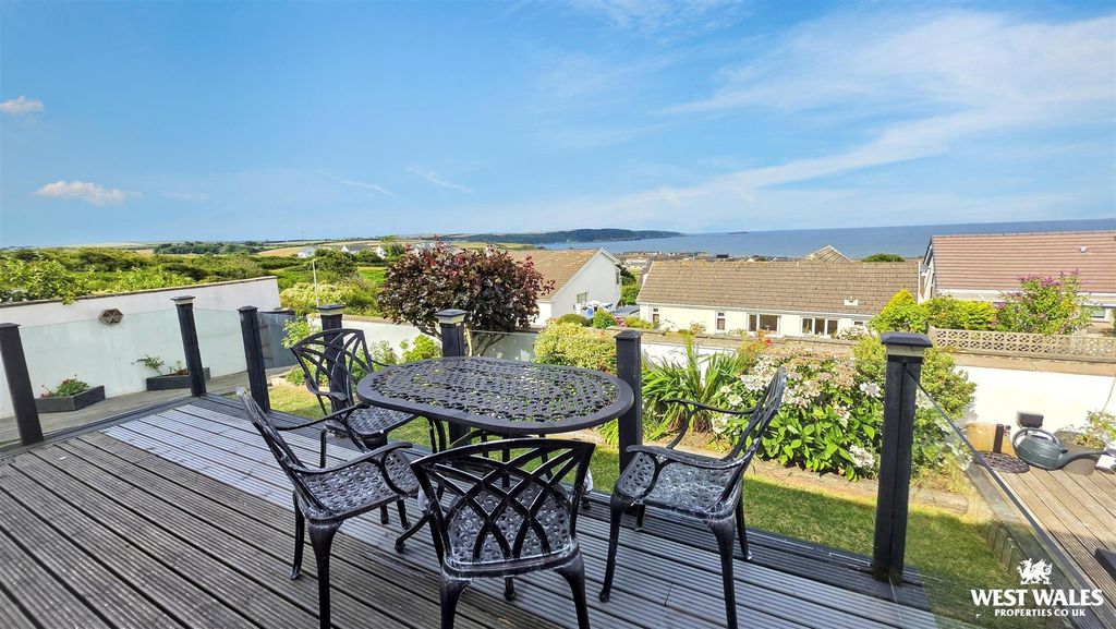 Property photo 2 of 32 Best Balcany.Jpg