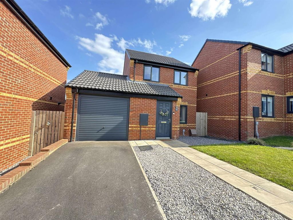 Property photo 1 of 18 494819020_704653855479205_6313569318067126255_N.Jp