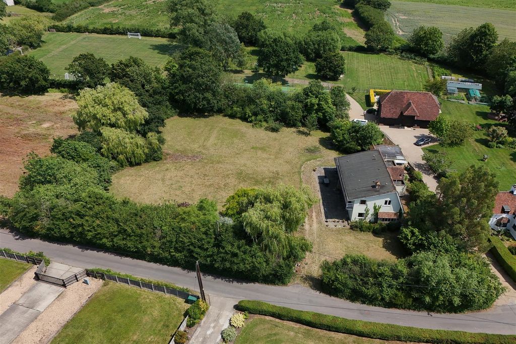 Property photo 3 of 27 Busheyfields Road, Herne Bay