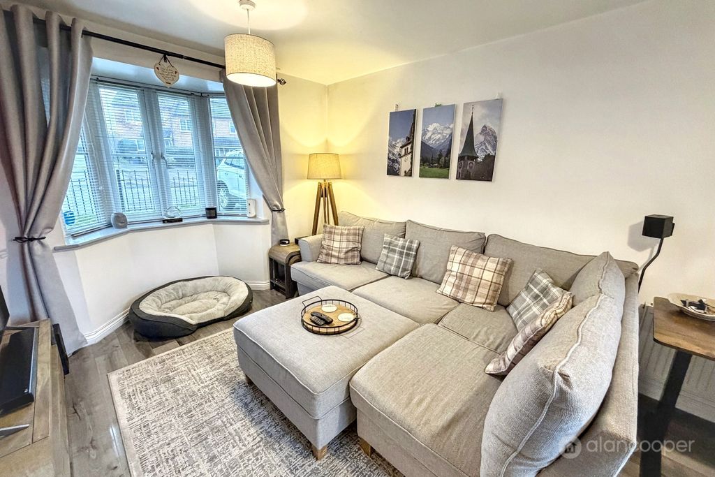 Property photo 2 of 20 4795433