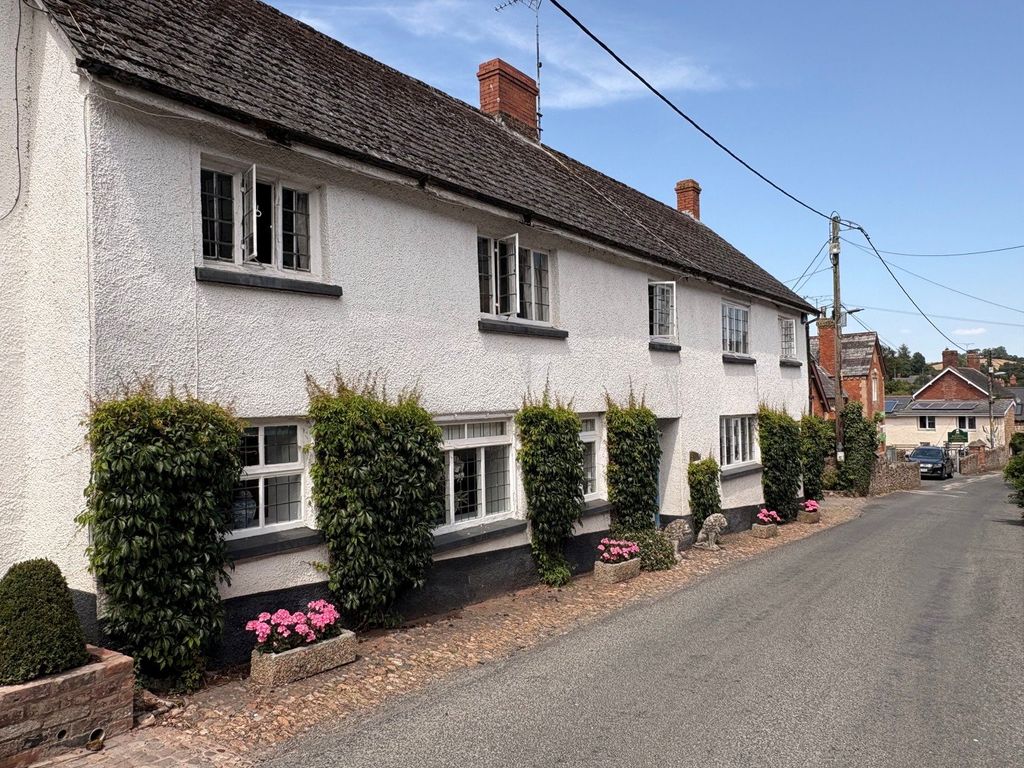 Property photo 1 of 30 Old Golden Lion