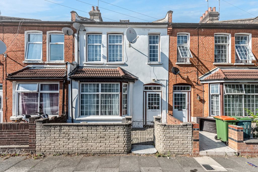 Property photo 1 of 16