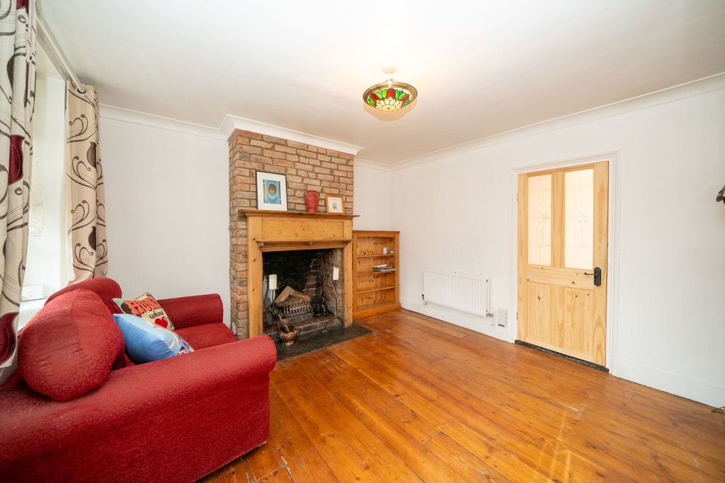 Property photo 3 of 15