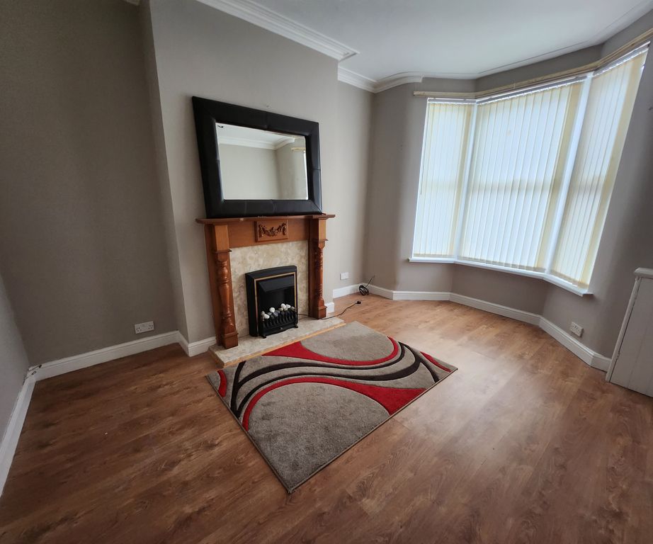 Property photo 2 of 9 Living Room