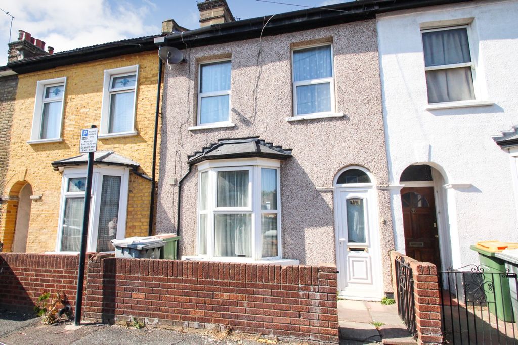 Property photo 1 of 11 1265550