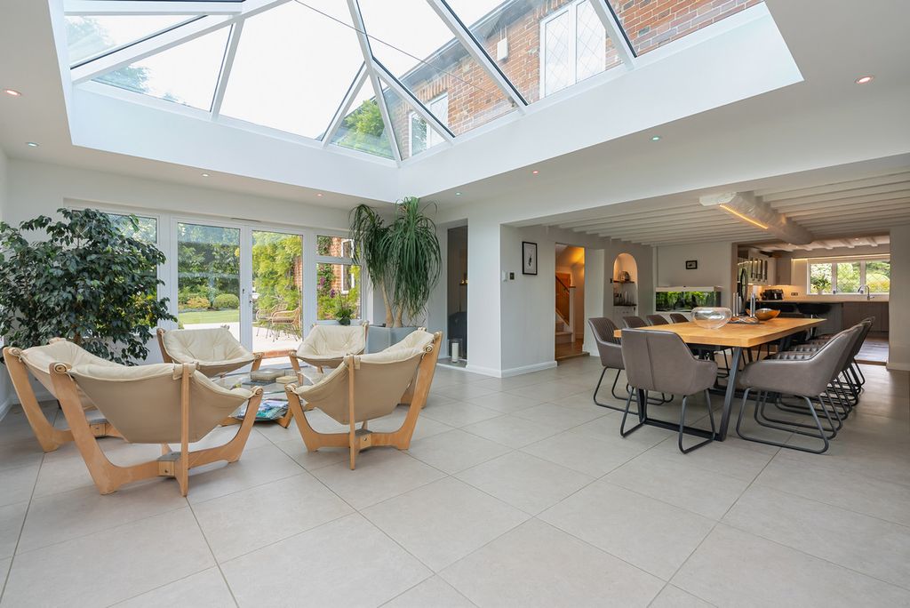 Property photo 3 of 50