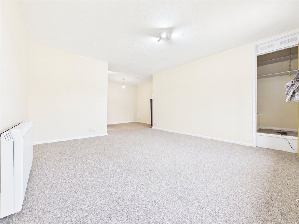 Property photo 3 of 10 Picture 3