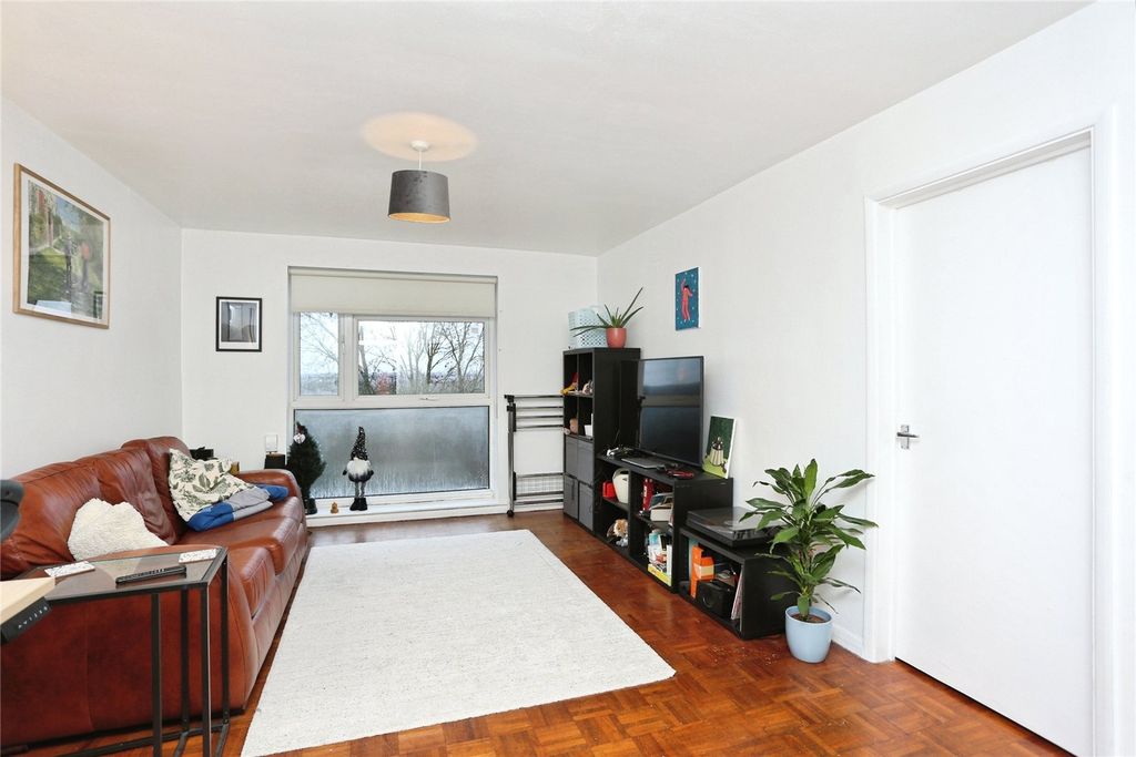 Property photo 3 of 14 Picture No. 36