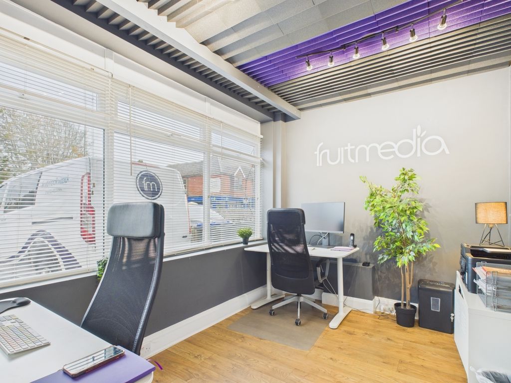 Property photo 2 of 11 Photo 6