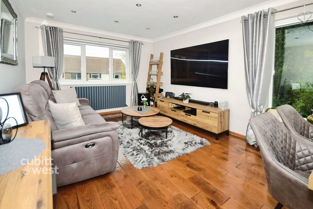 Property photo 2 of 9 F1d86A1c-2
