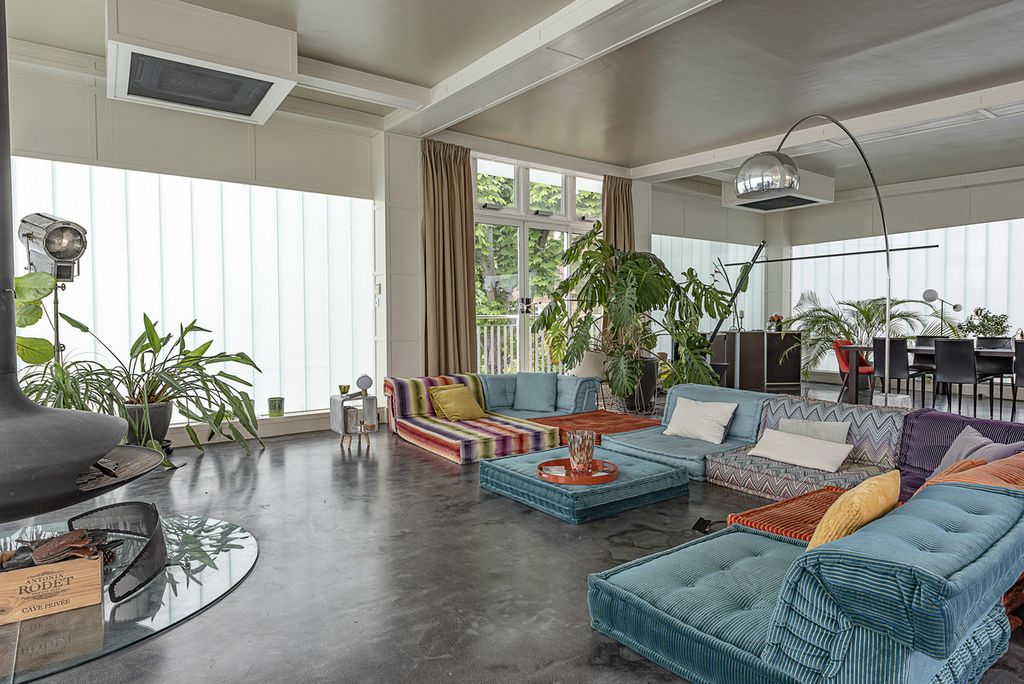 Property photo 2 of 29