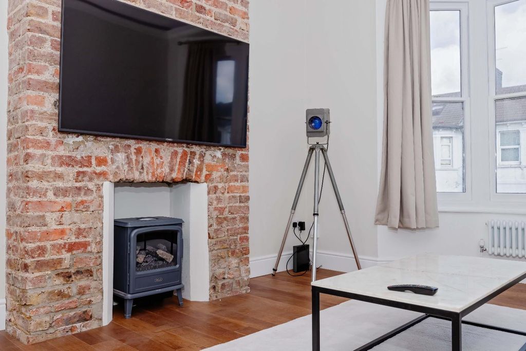 Property photo 3 of 29 Blatchington_1.Jpg