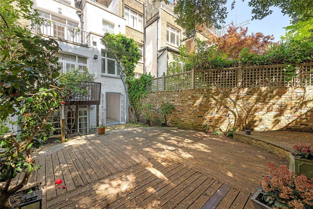 Property photo 3 of 24 Picture No. 18