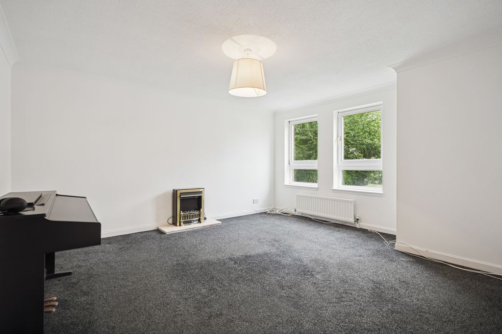 Property photo 2 of 19 2