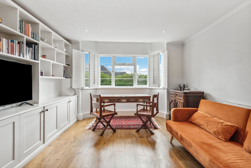 Property photo 1 of 8 Reception Room