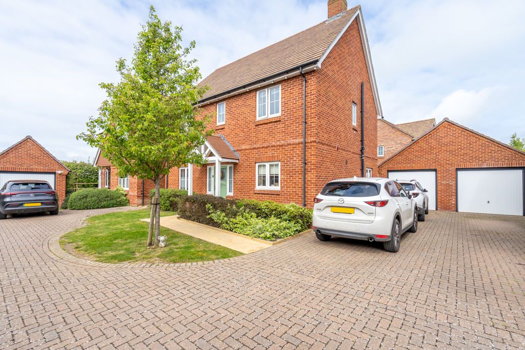 Property photo 1 of 24 Photo 23