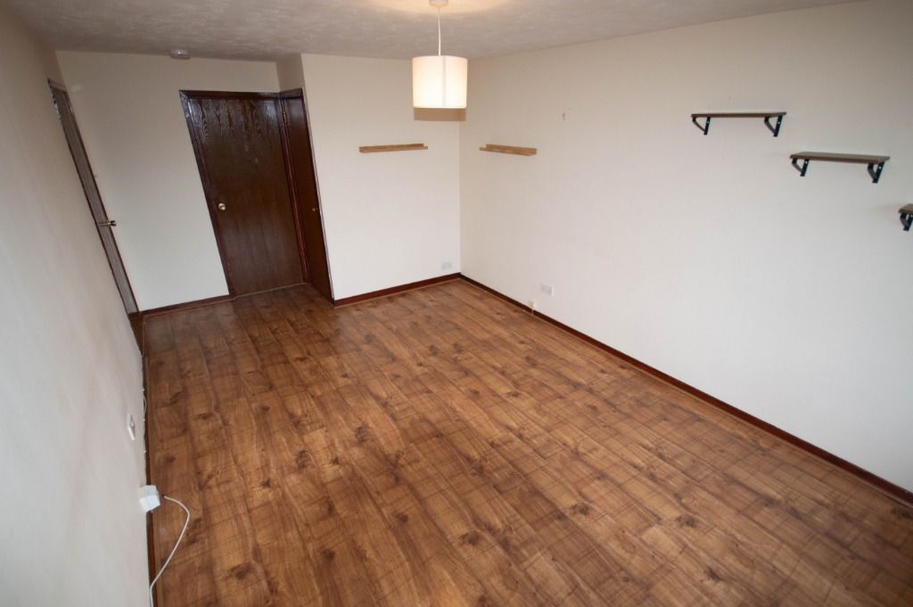 Property photo 2 of 7 Photo 2