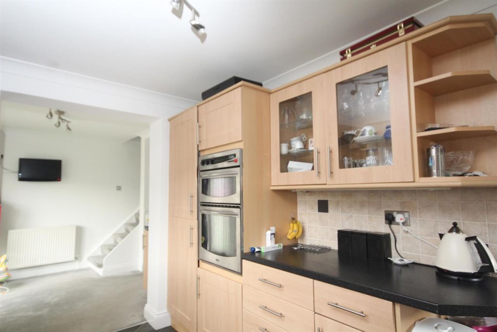 Property photo 3 of 14