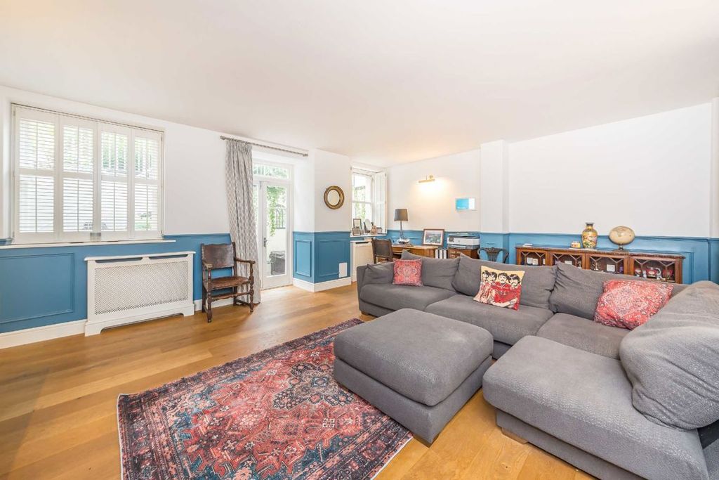 Property photo 2 of 7