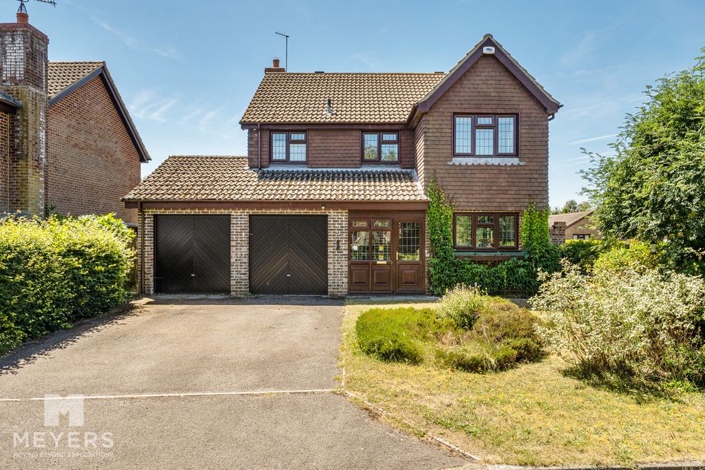 Property photo 1 of 25