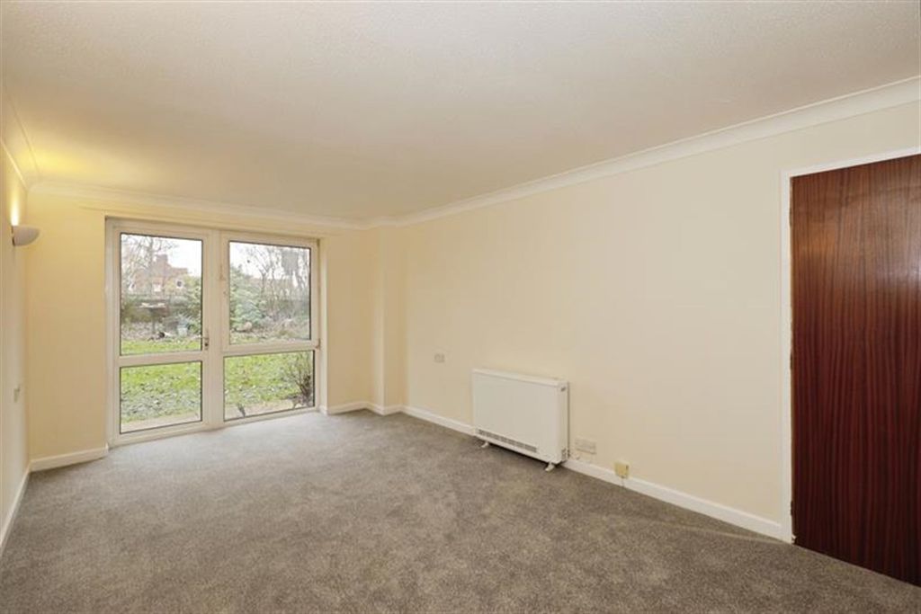 Property photo 1 of 12 (Main)